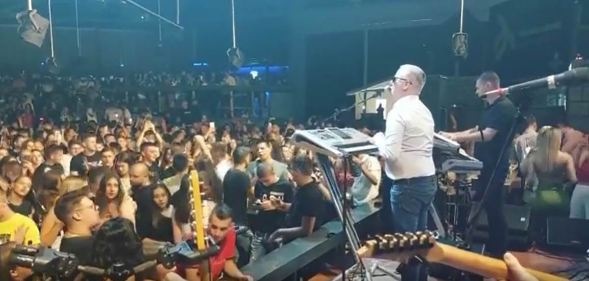 Sasa Matic Tuzla (1).jpg