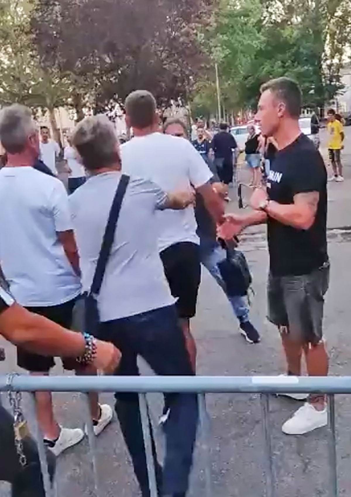 Italija incident na ulici (1).jpg