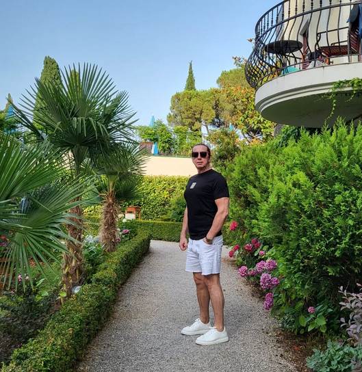 Screenshot 2022-08-14 123716.jpg