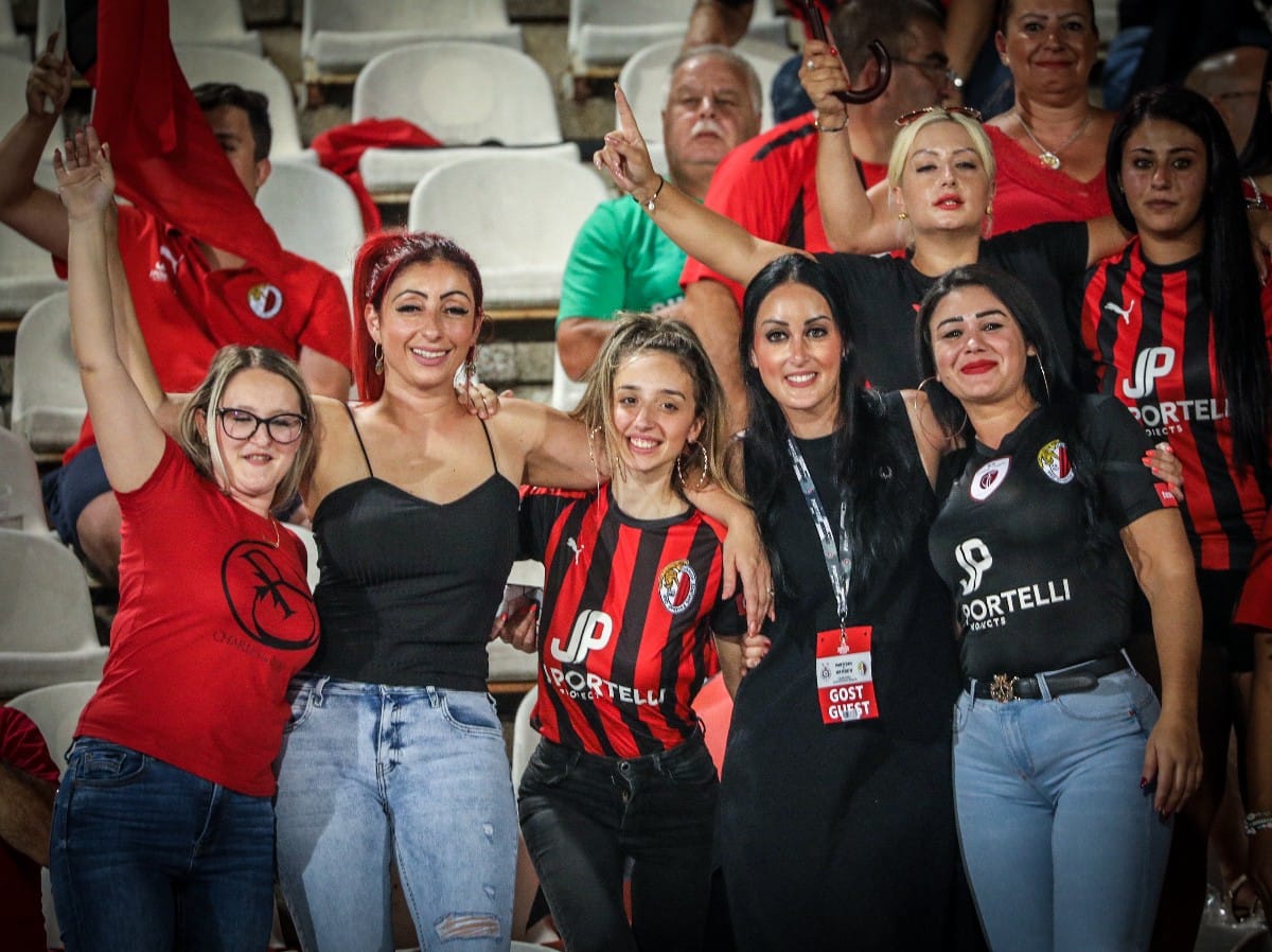 Navijaci Hamruna (5).jpeg