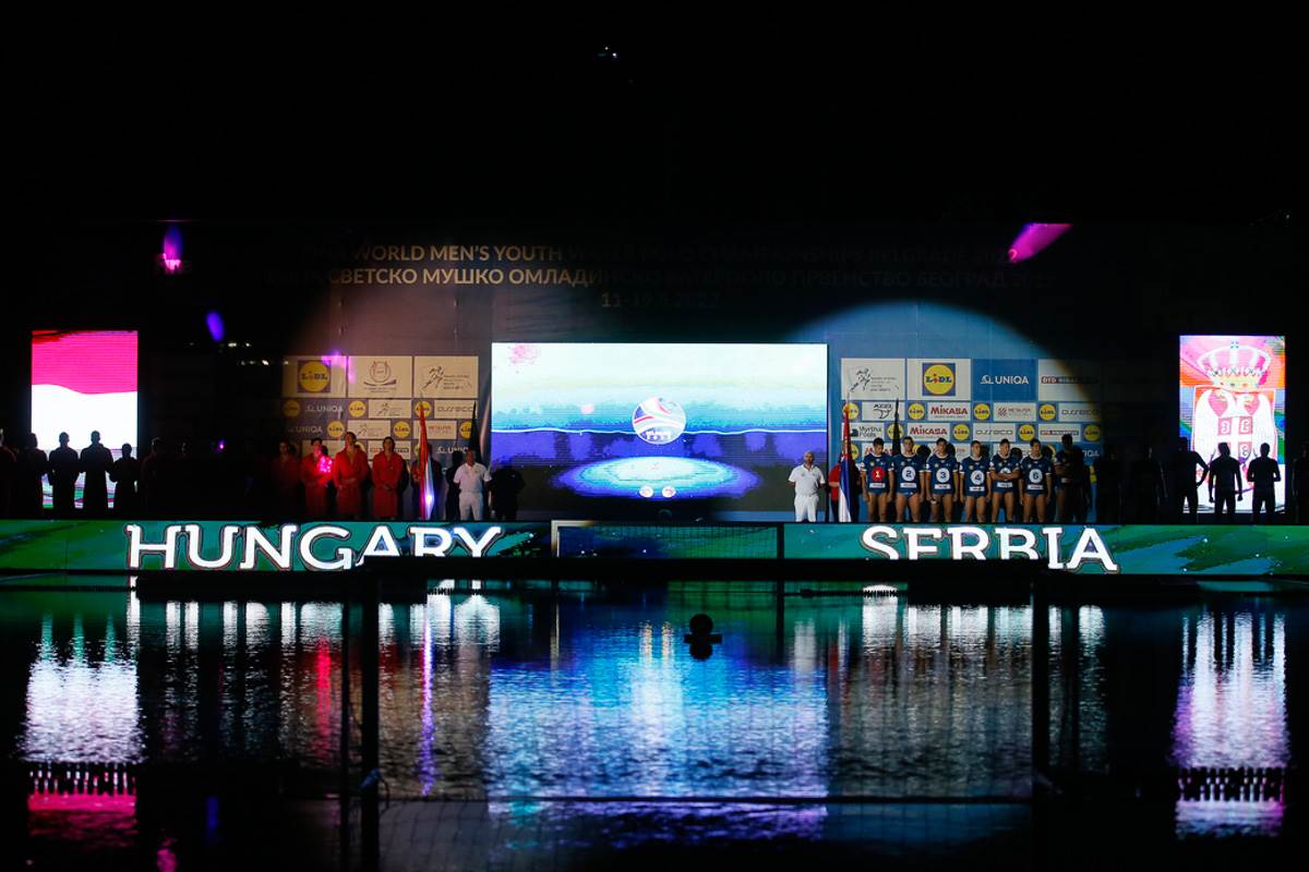 Srbija Madjarska vaterpolo.jpg