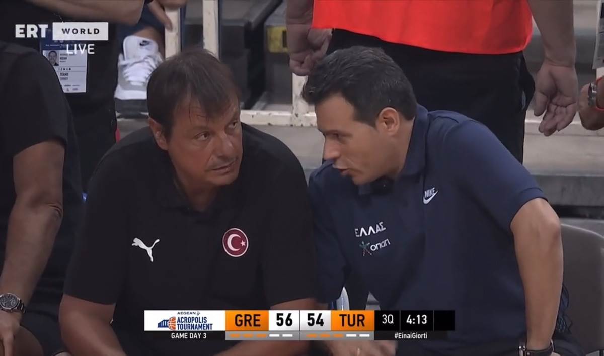 Ergin Ataman odbio da izađe sa terena