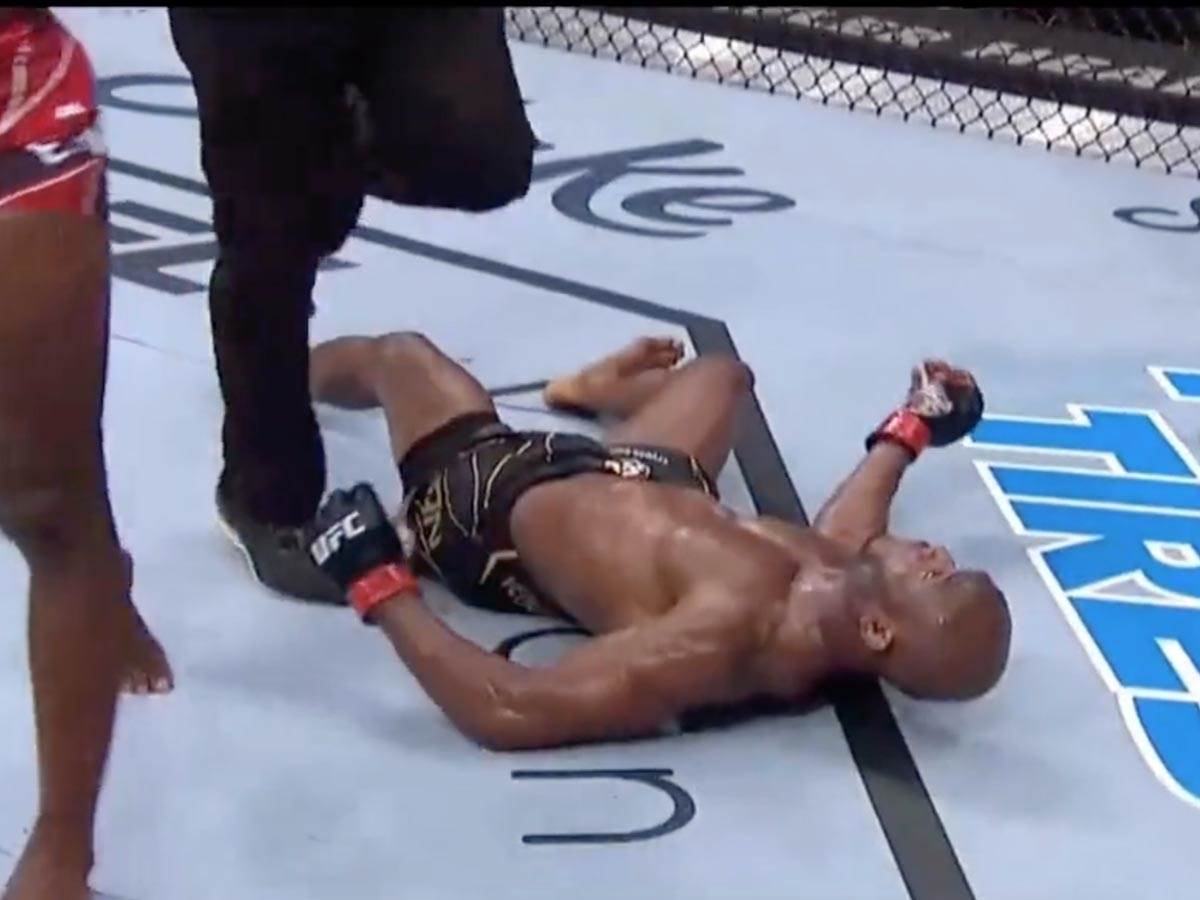 Leon Edwards fight vs Kamaru Usman 1.jpg