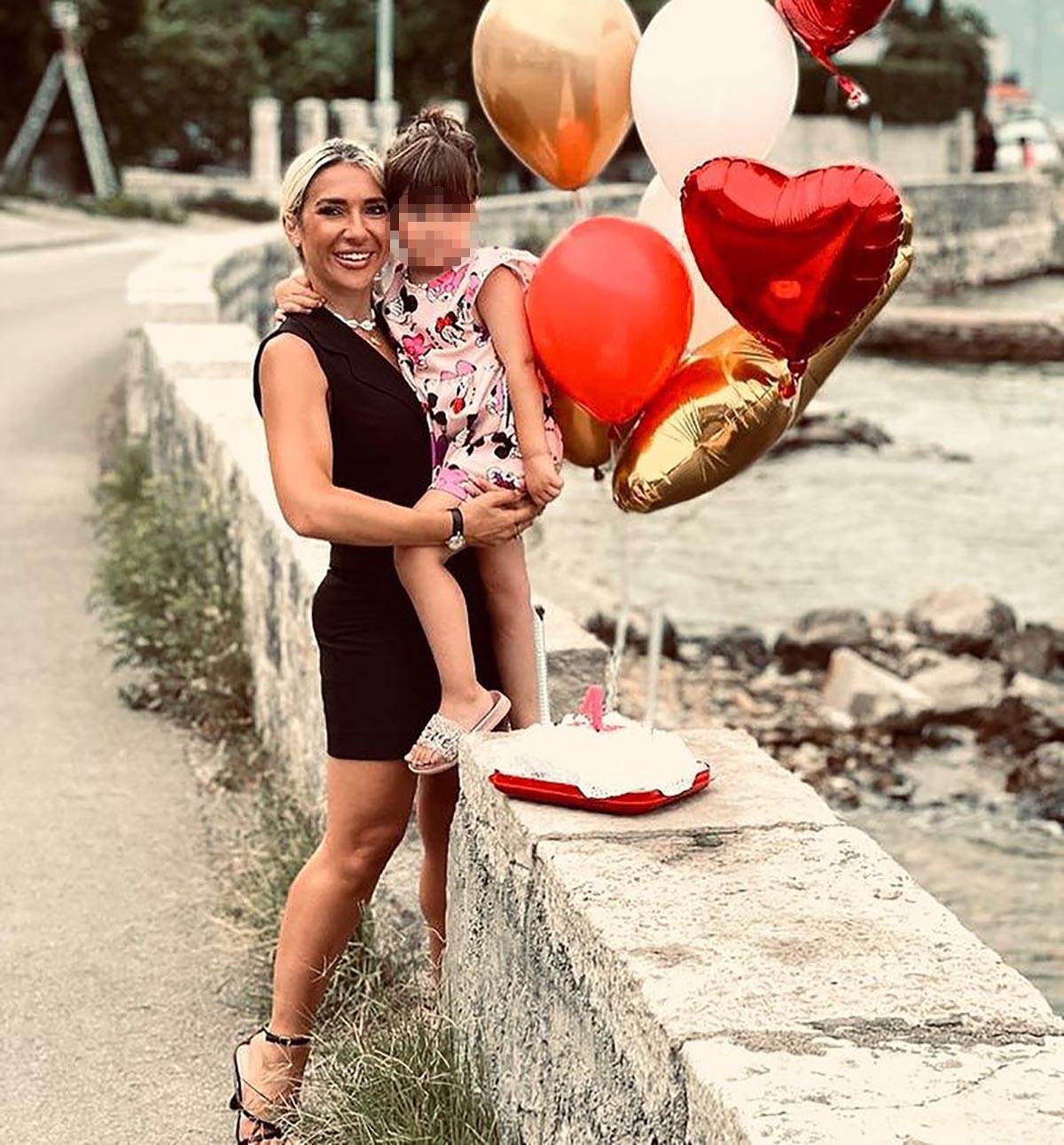 jovana jeremić 9.jpg