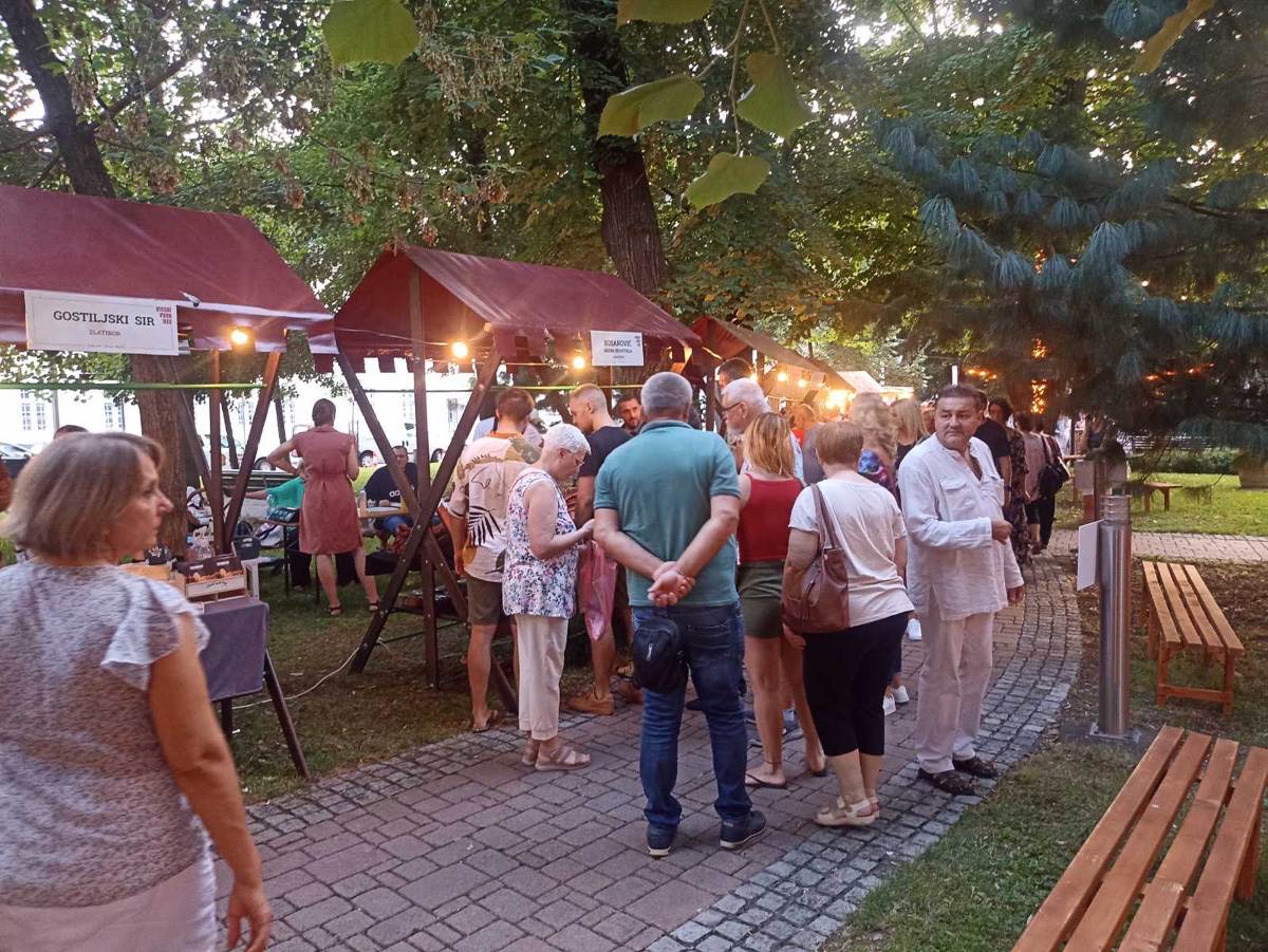 U Sremskoj Mitrovici je otvoren Vinski park-4.jpg