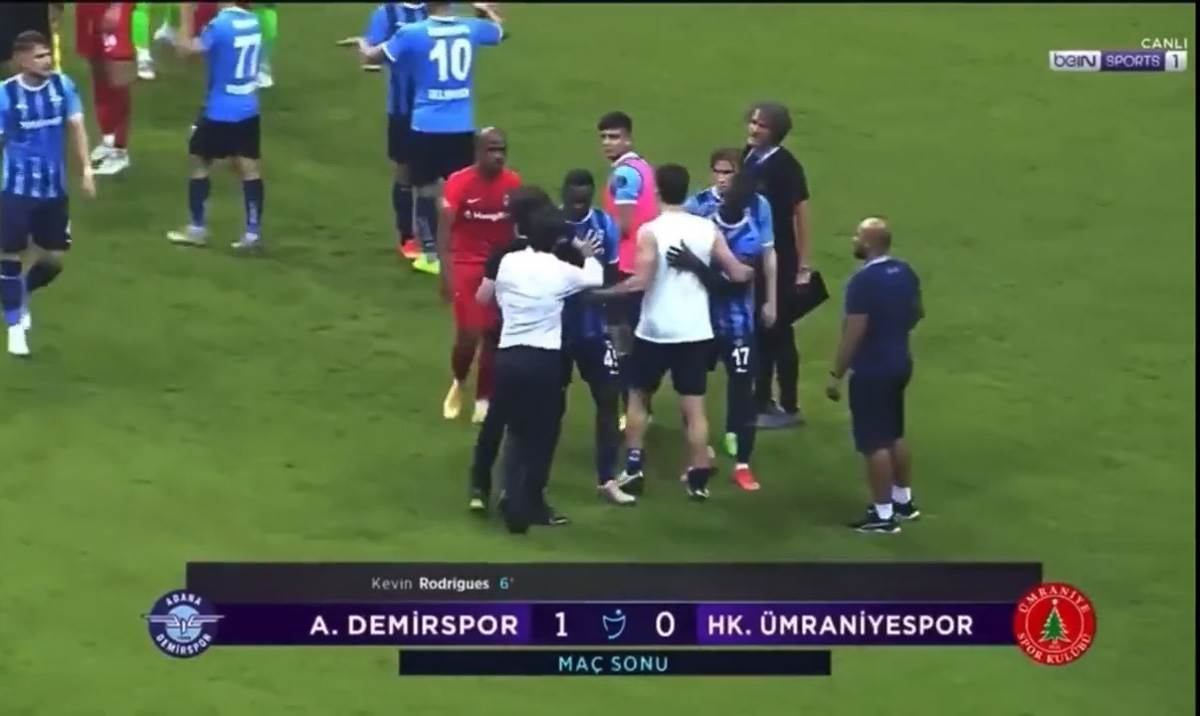 Vićenco Montela napao Balotelija