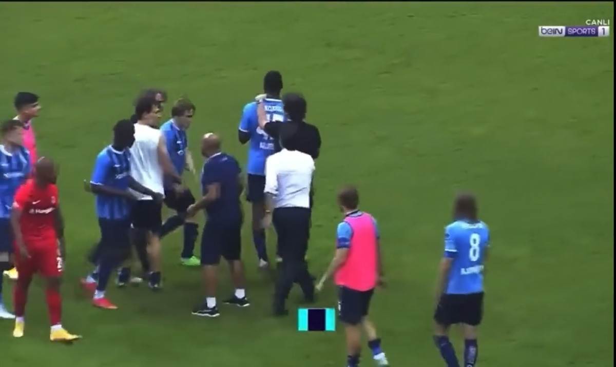 Vićenco Montela napao Balotelija