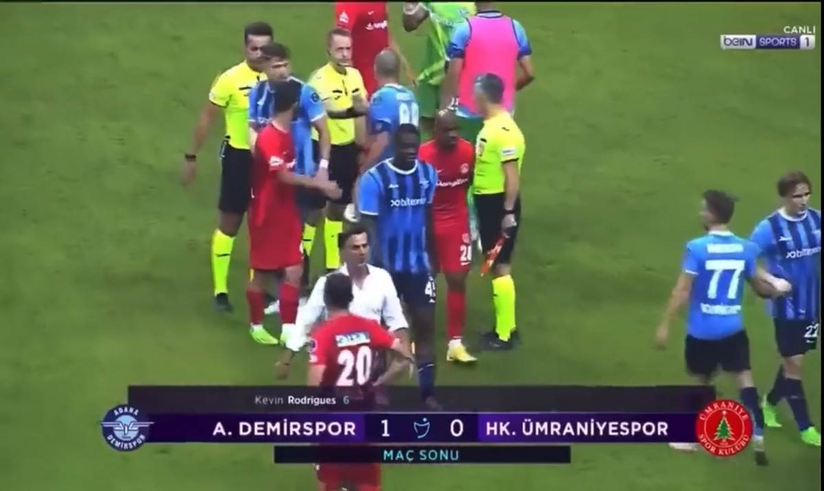 Vićenco Montela napao Balotelija