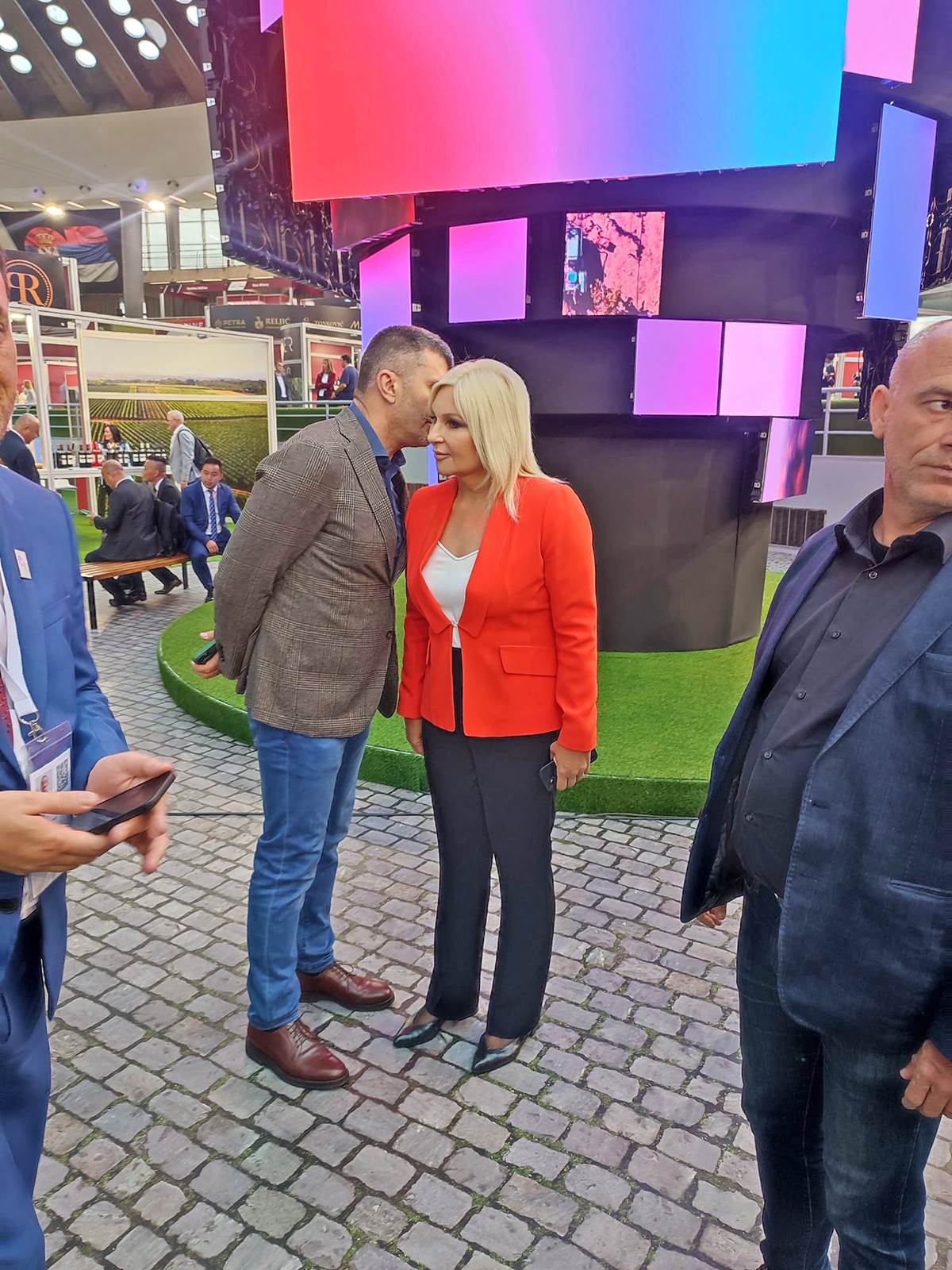 Vučić na otvaranju sajma Vinska vizija