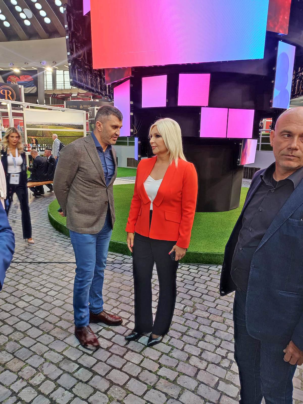 Vučić na otvaranju sajma Vinska vizija