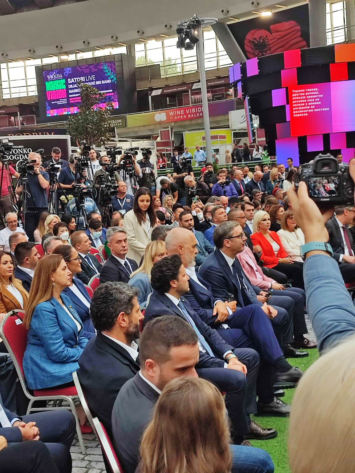 Vučić na otvaranju sajma Vinska vizija