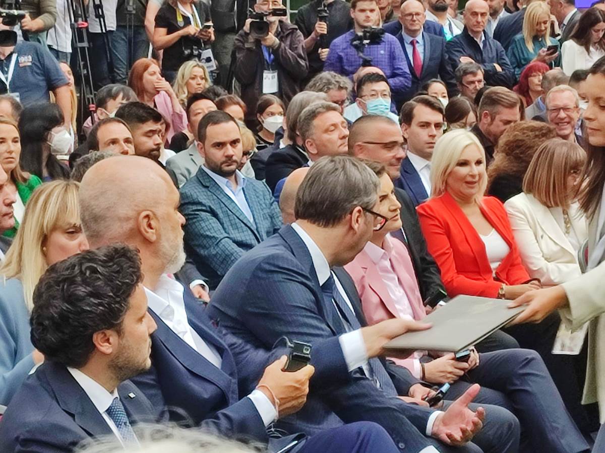 Vučić na otvaranju sajma Vinska vizija