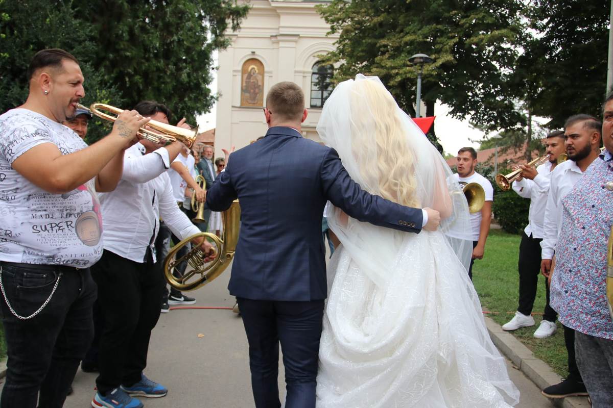 Anja mit venčanje-11.jpg