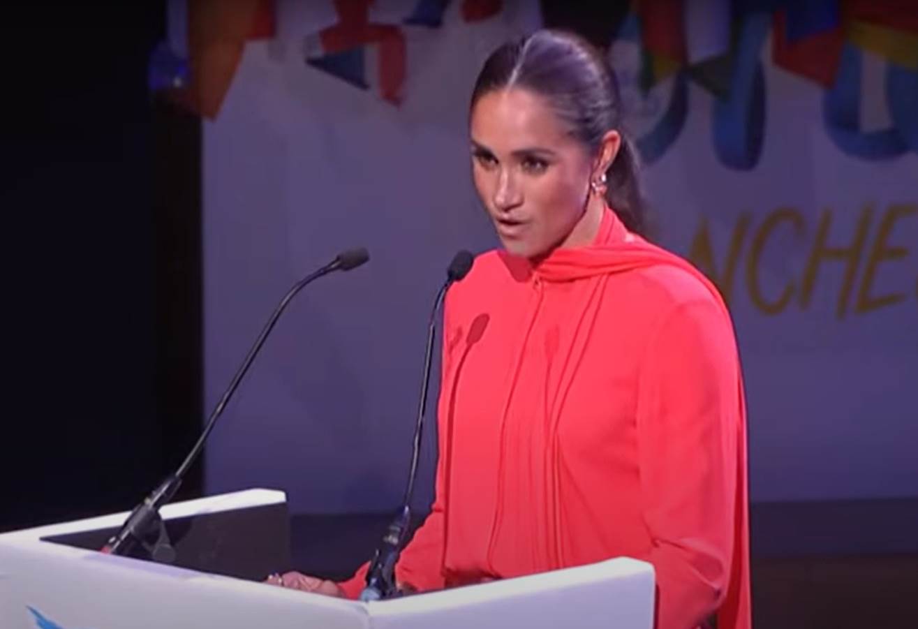 megan markl drzala govor (5).png