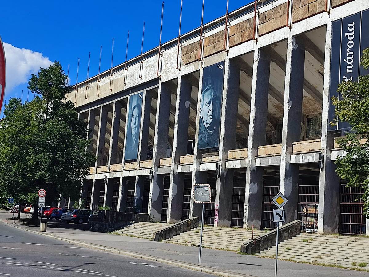 Stadion Strahov Prag-41.jpg
