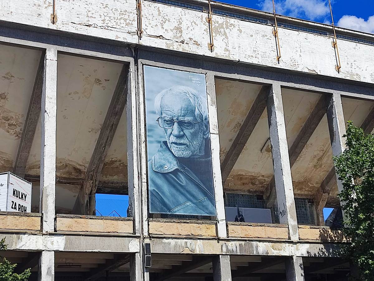 Stadion Strahov Prag-47.jpg