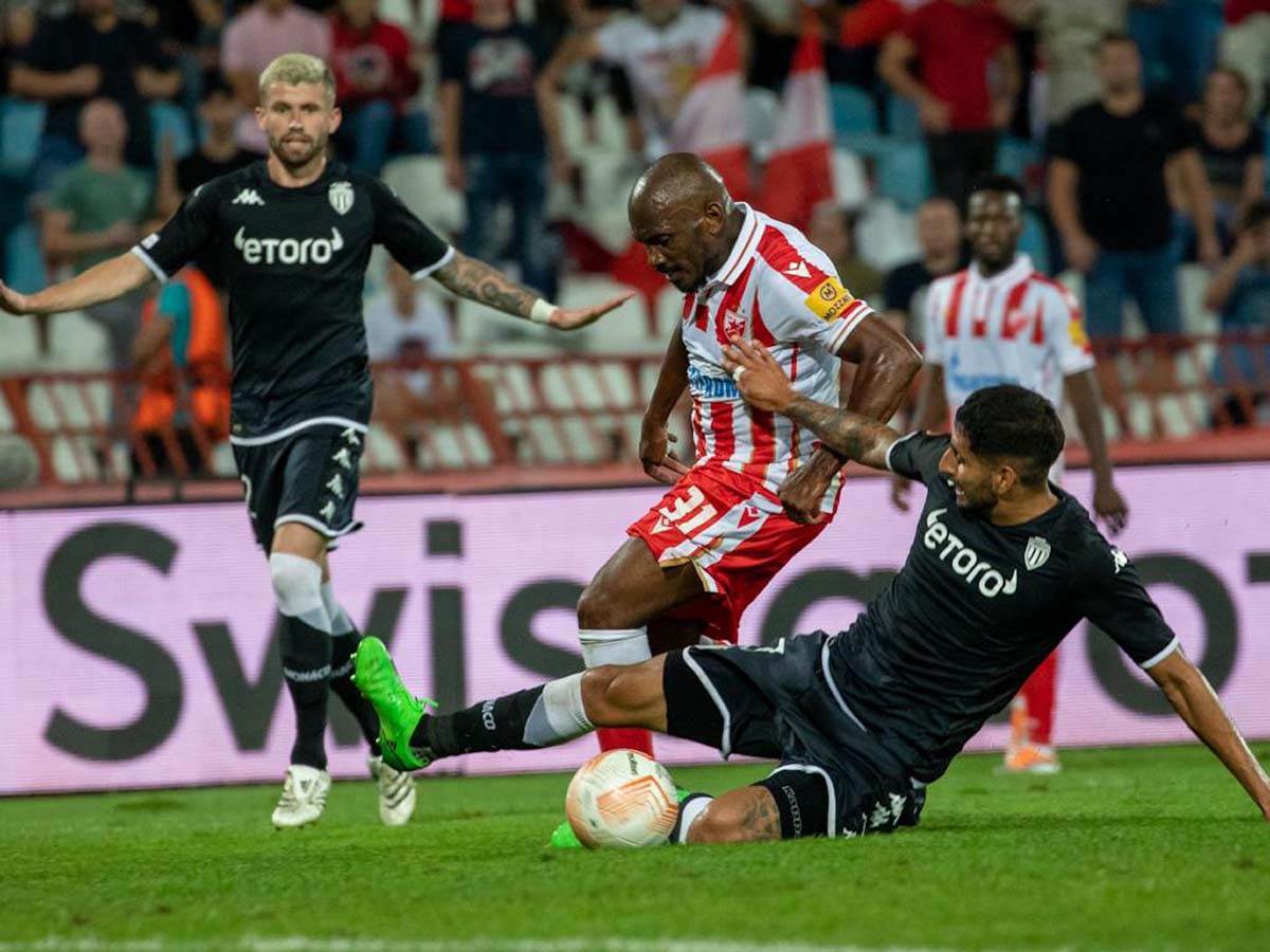 Zvezda Monako kraj meča  (3).jpg