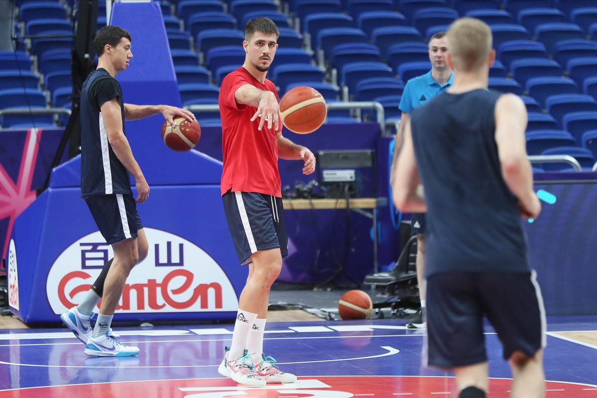 Košarkaši Srbije prvi trening u Berlinu-10.jpg