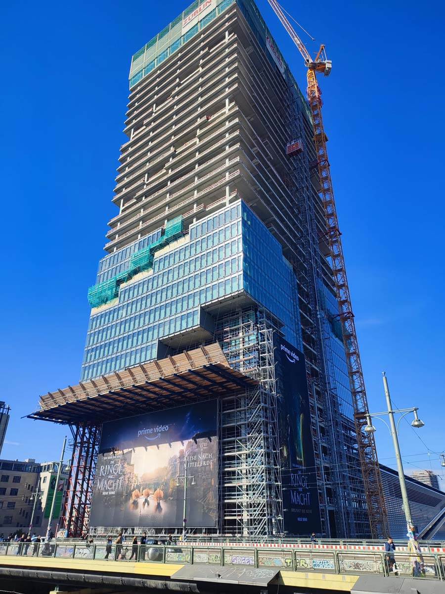 Mercedes Benz Arena  (4).jpg