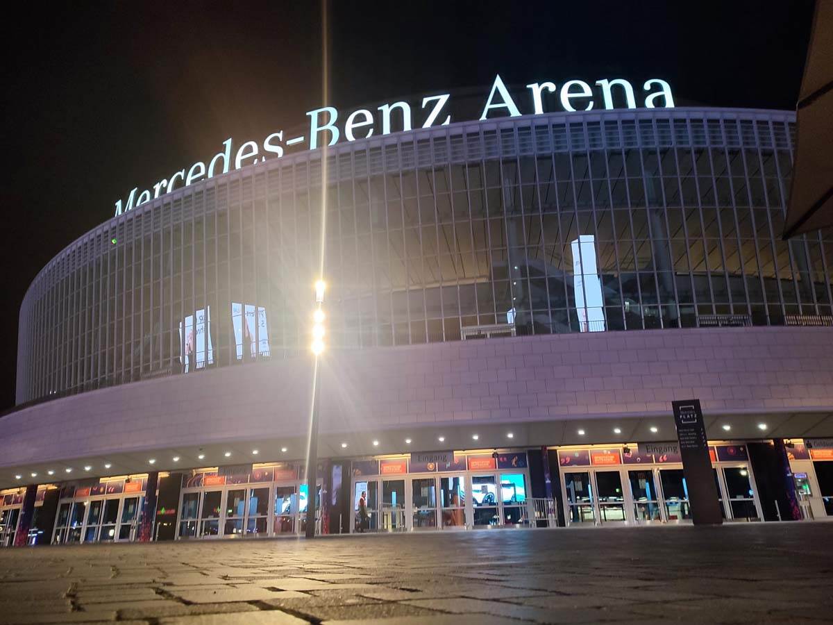Mercedes Benz Arena  (7).jpg