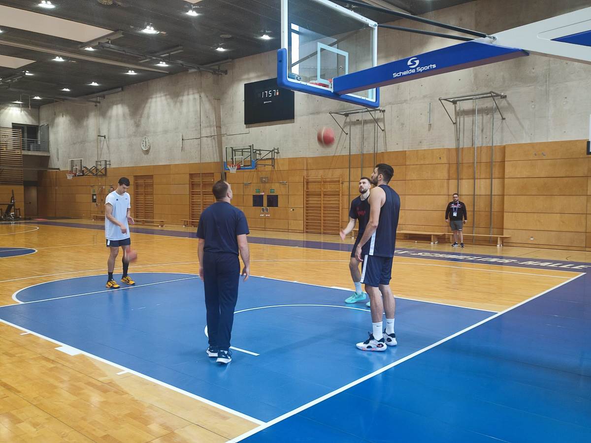 Maks Šmeling trening-4.jpg