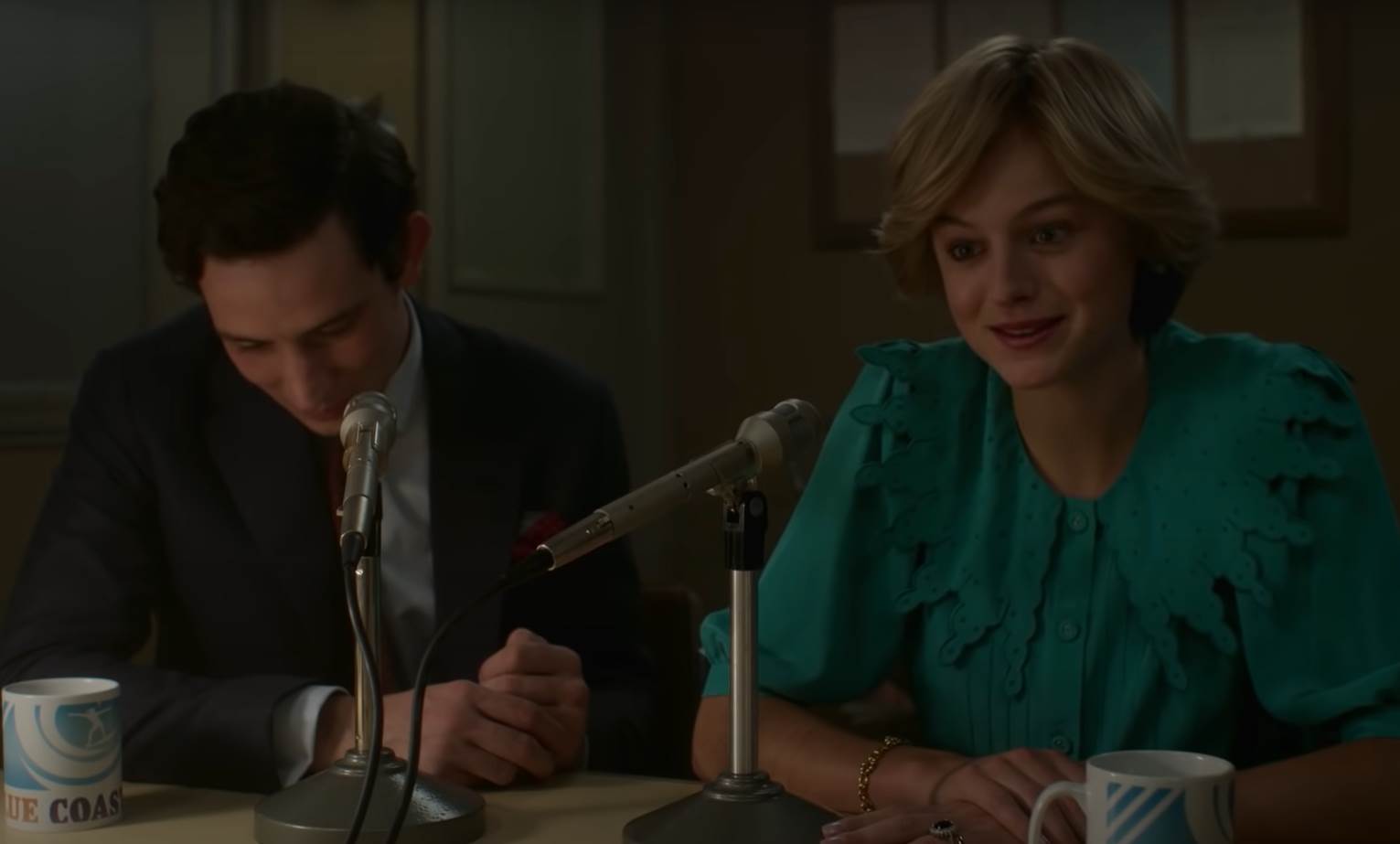 ema korin kao princeza dajana u seriji kruna (9).png