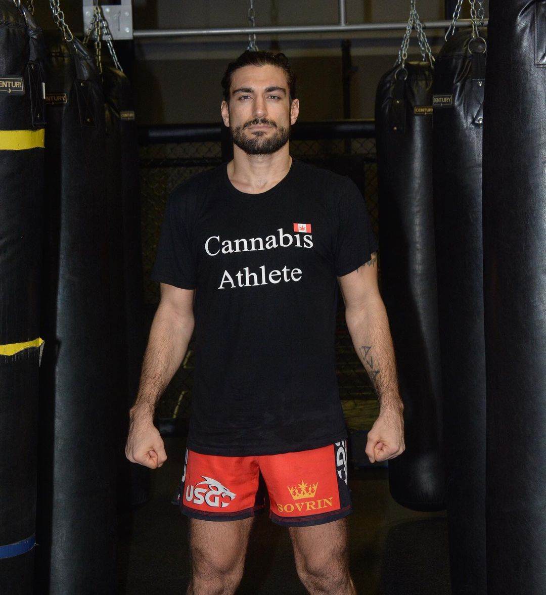 Preminuo MMA borac koji se lečio kanabisom