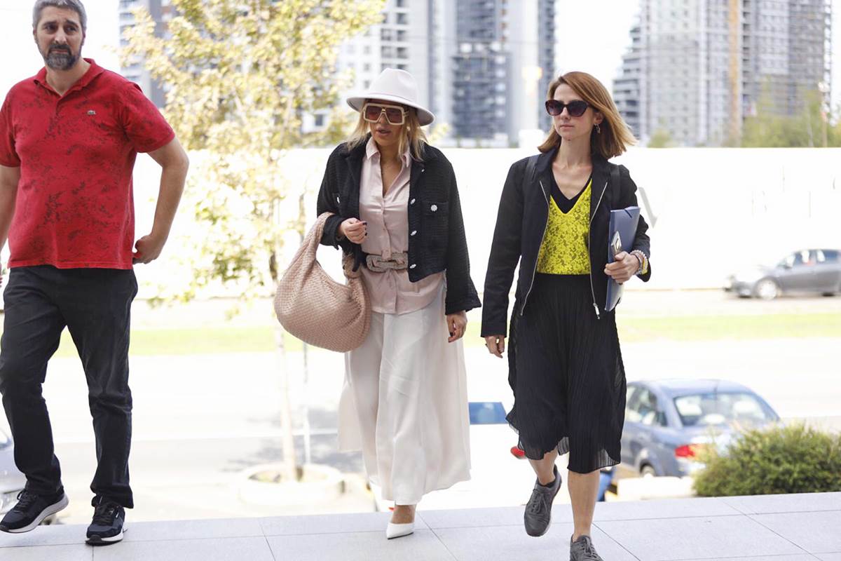 Ana Nikolic dolazi u Palatu pravde na sudjenje (2).jpeg