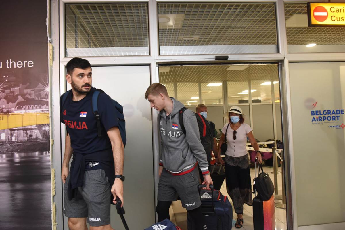 Povratak košarkaša-4.jpg