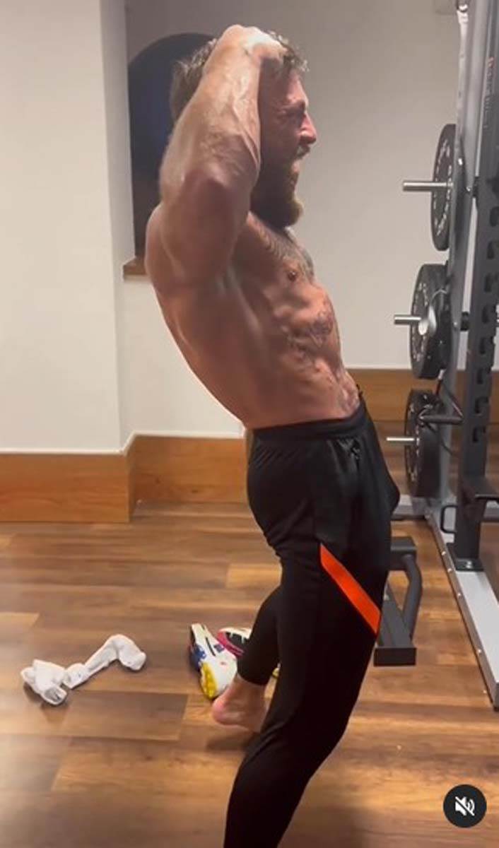 konor mekgregor   (5).jpg