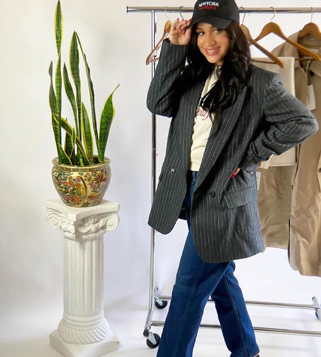 Megan Markl dvojnica  (2).jpg