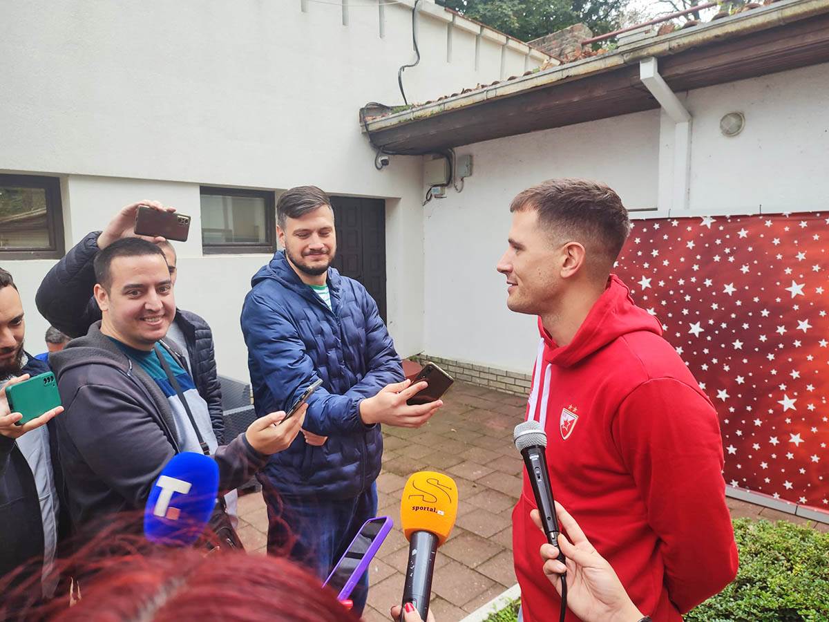 Nemanja Nedovic Crvena Zvezda promocija (1).jpeg