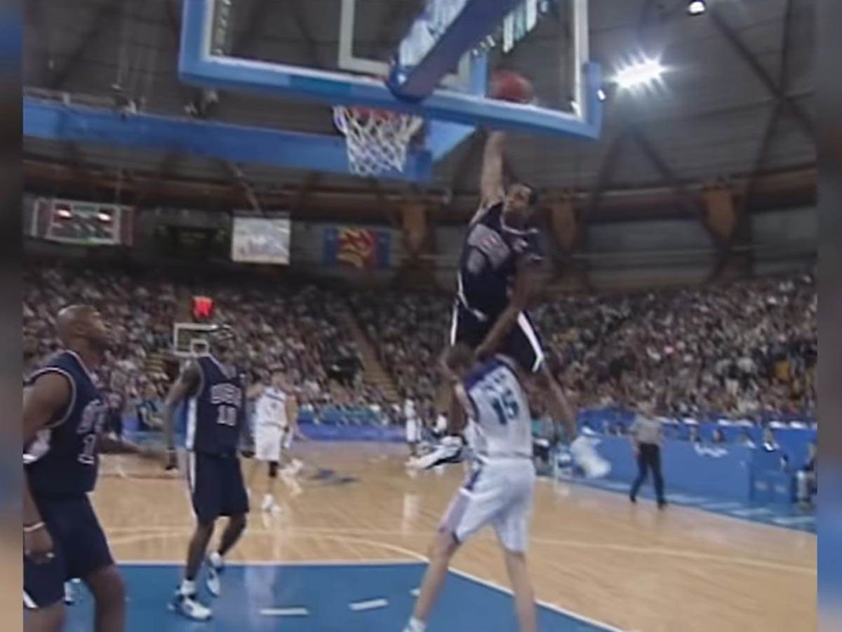 Vince Carter (4).jpg