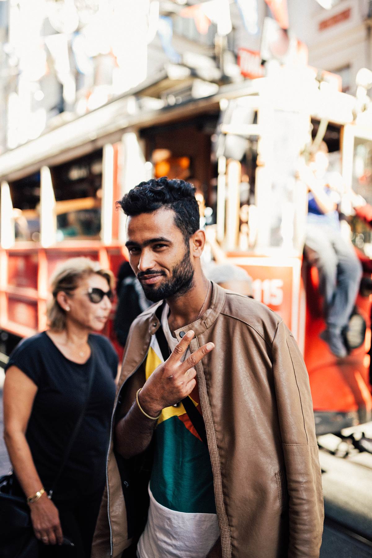 Mladić u Istikal ulici.jpg