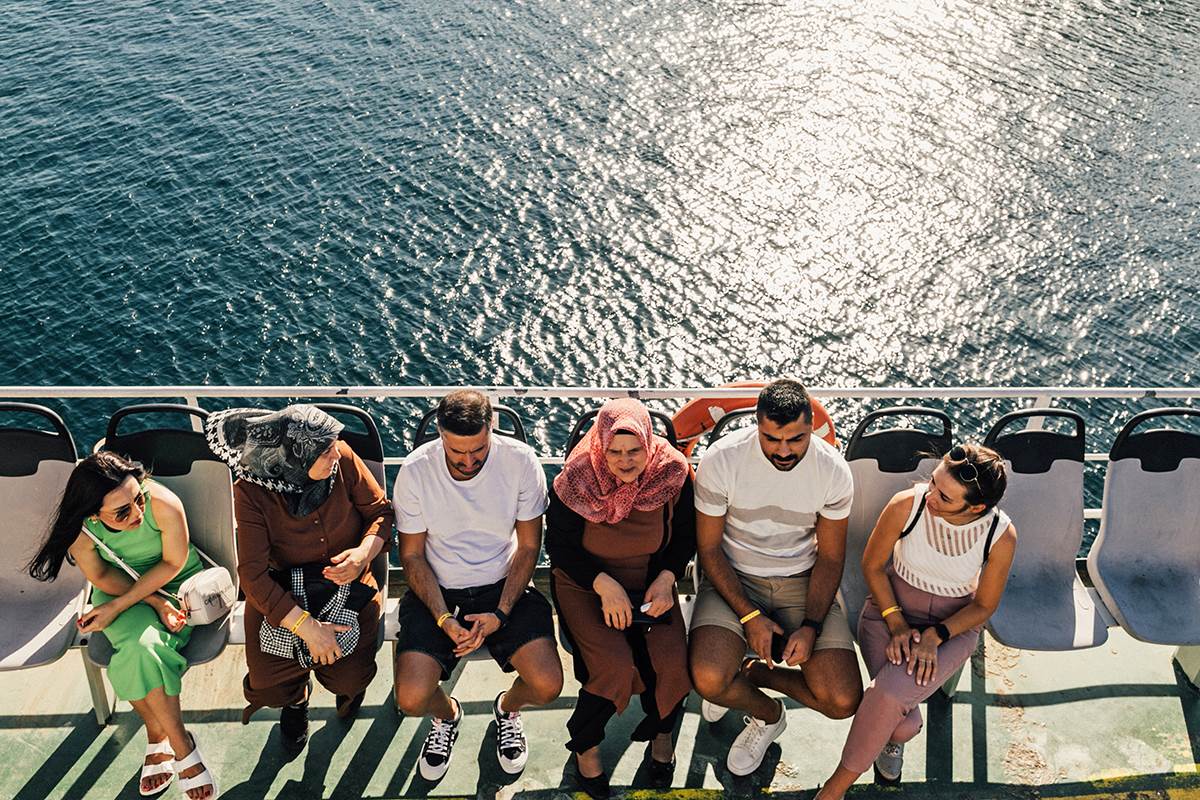 Ljudi na trajektu za Galipolje.jpg