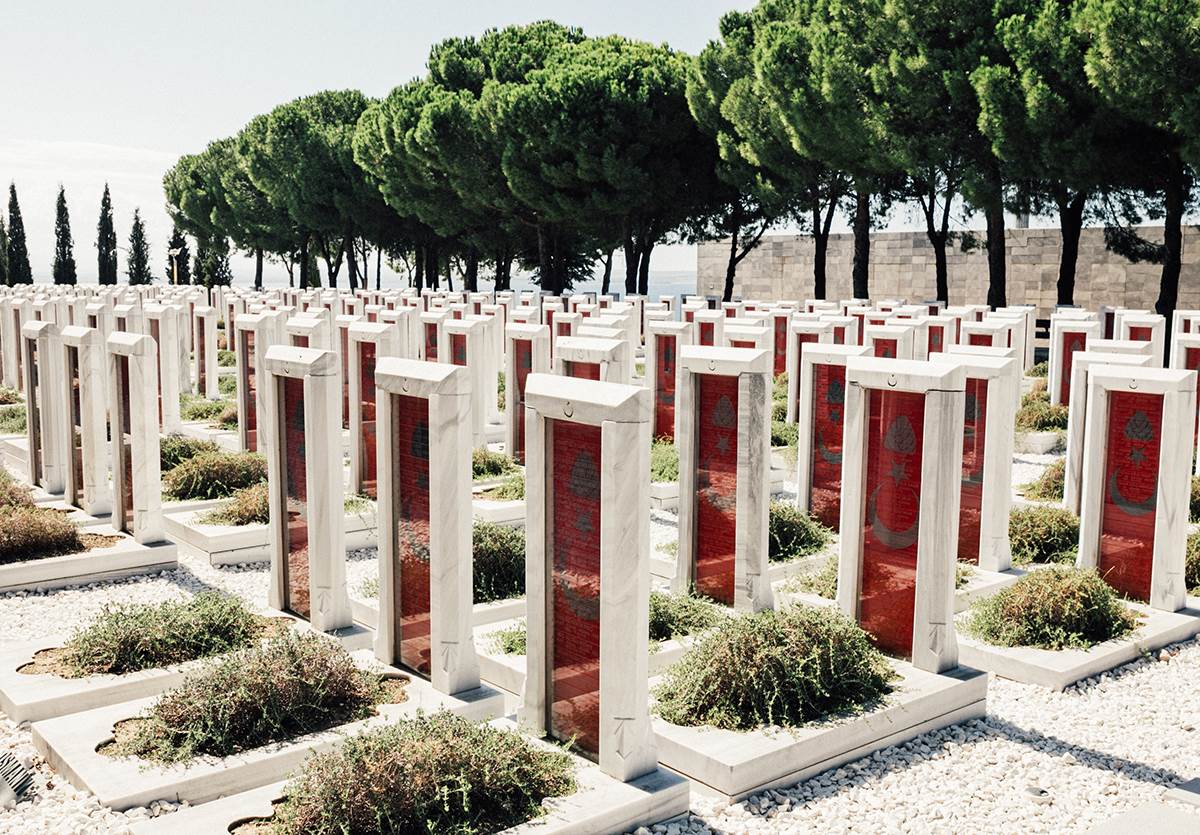 Memorijalno groblje.jpg