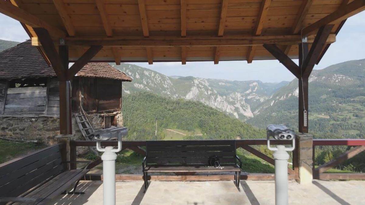 selo Gornja Trešnjica nadomak Ljubovije (6).jpg