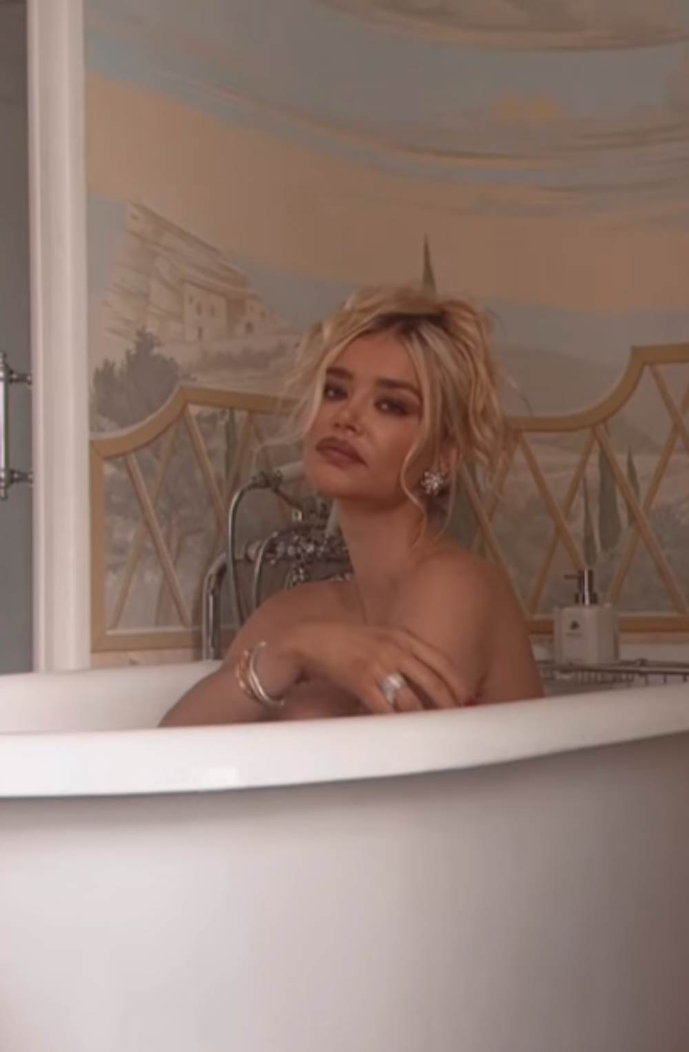 sofija mološević04.png