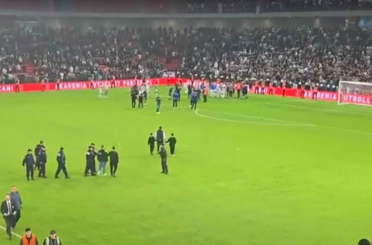 Zastava na terenu (2).jpg