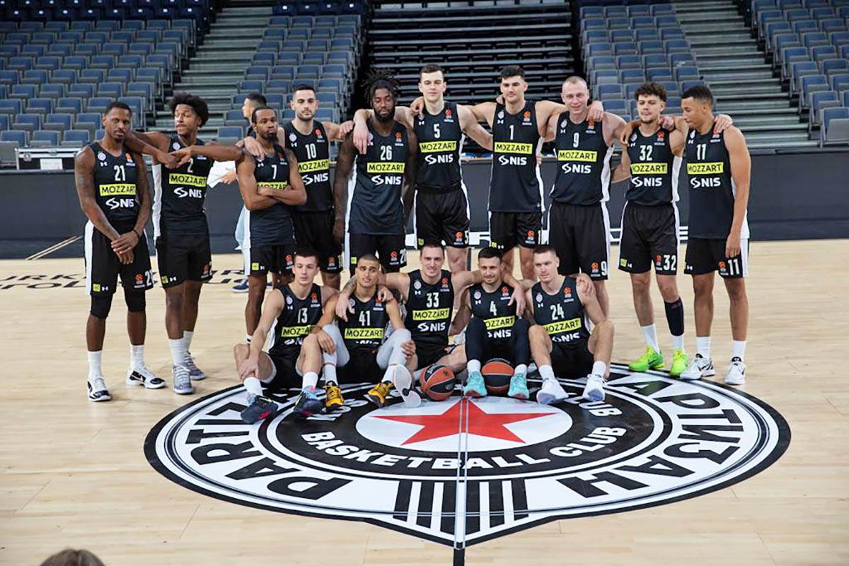 KK Partizan predstavljanje dresa (7).jpeg