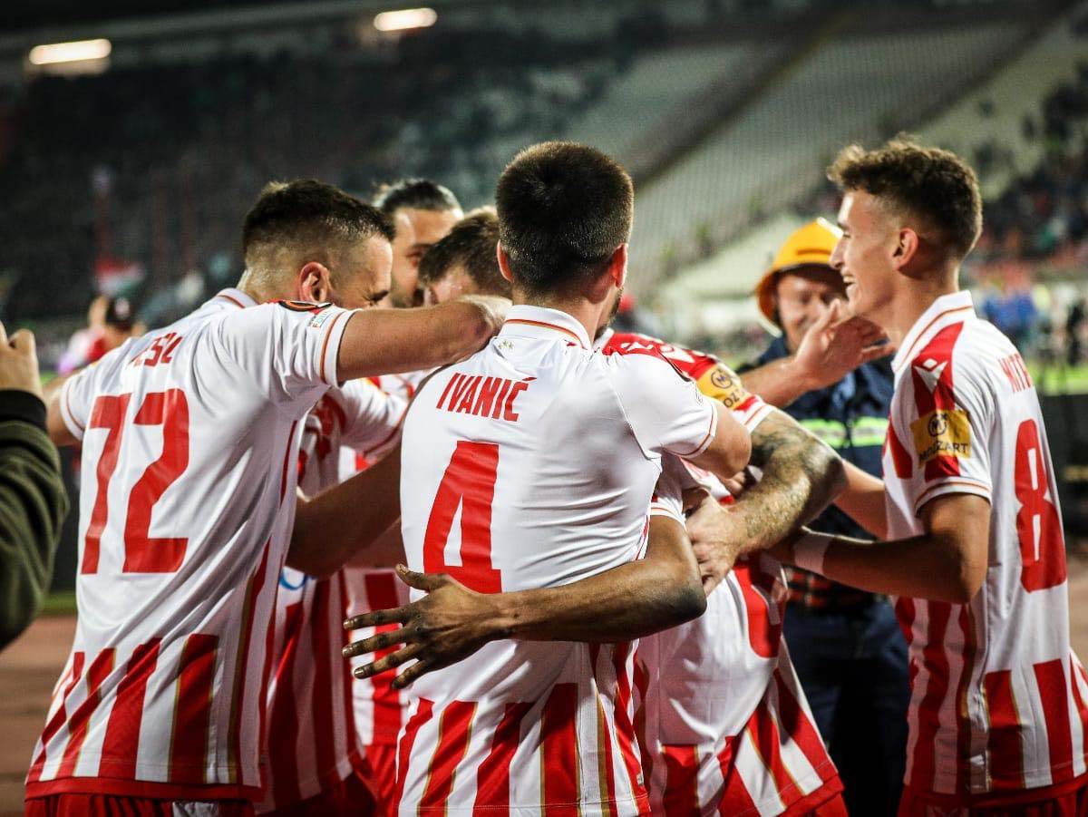 Crvena Zvezda Kanga  (3).jpg