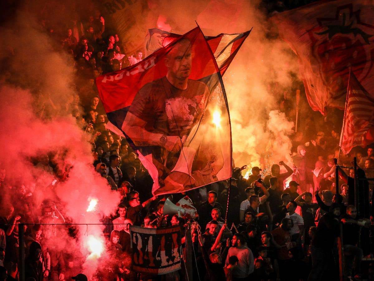 Crvena Zvezda kraj meča  (5).jpg