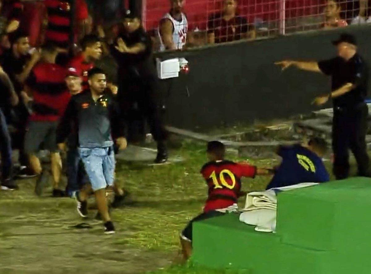 Brazil navijaci neredi (7).jpg