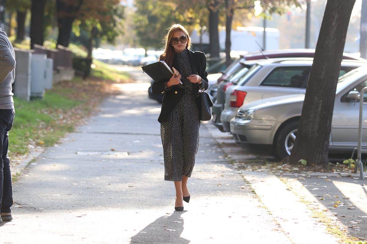 WhatsApp Image 2022-10-20 at 09.39.52 (1).jpg