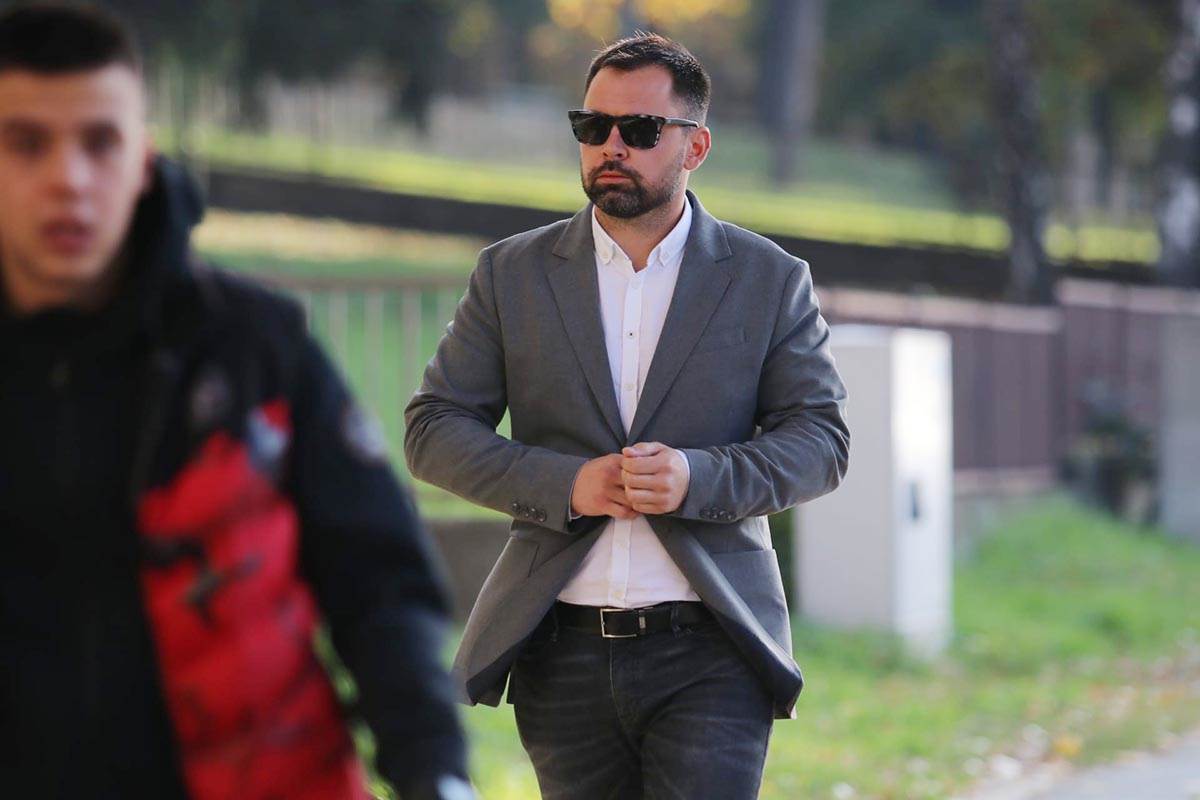 WhatsApp Image 2022-10-20 at 09.39.55 (1).jpg