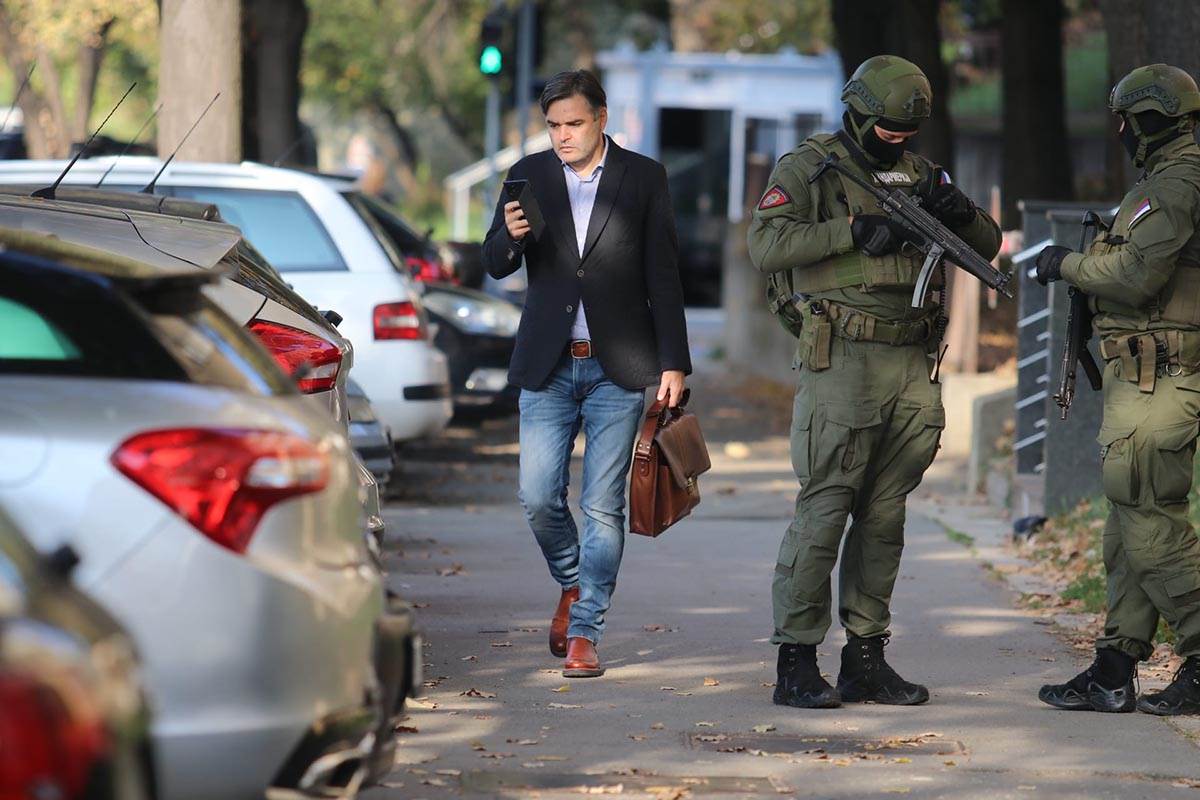 WhatsApp Image 2022-10-20 at 09.40.01 (2).jpg