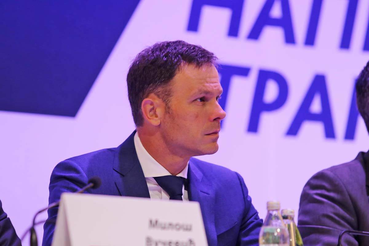 glavni odbor sns u mts dvorani (8).jpeg