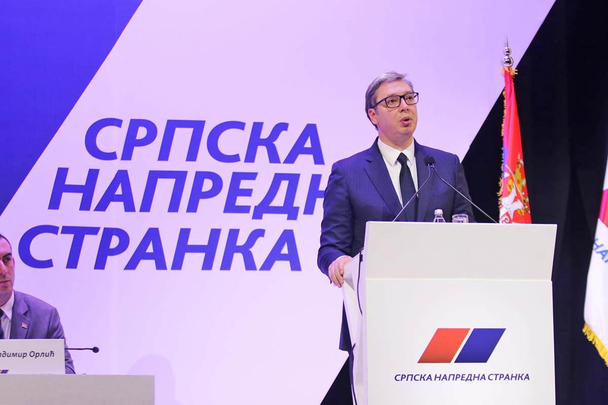 glavni odbor sns u mts dvorani (9).jpeg