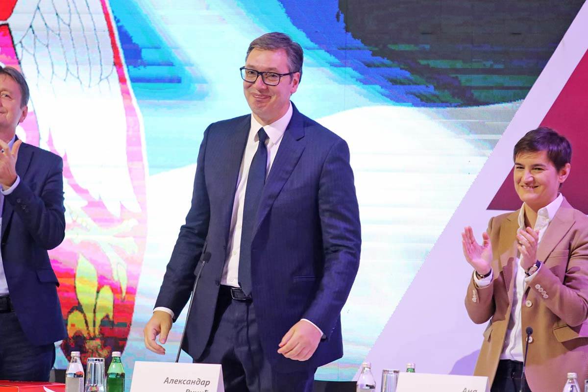 glavni odbor sns u mts dvorani (13).jpeg