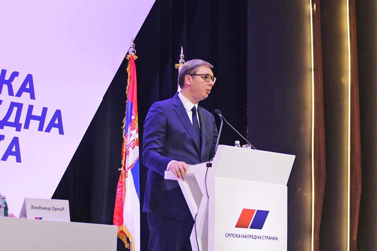 glavni odbor sns u mts dvorani (15).jpeg